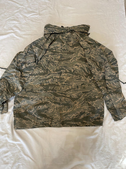 Vintage USAF digital ECW Gortex Parka XL long new.