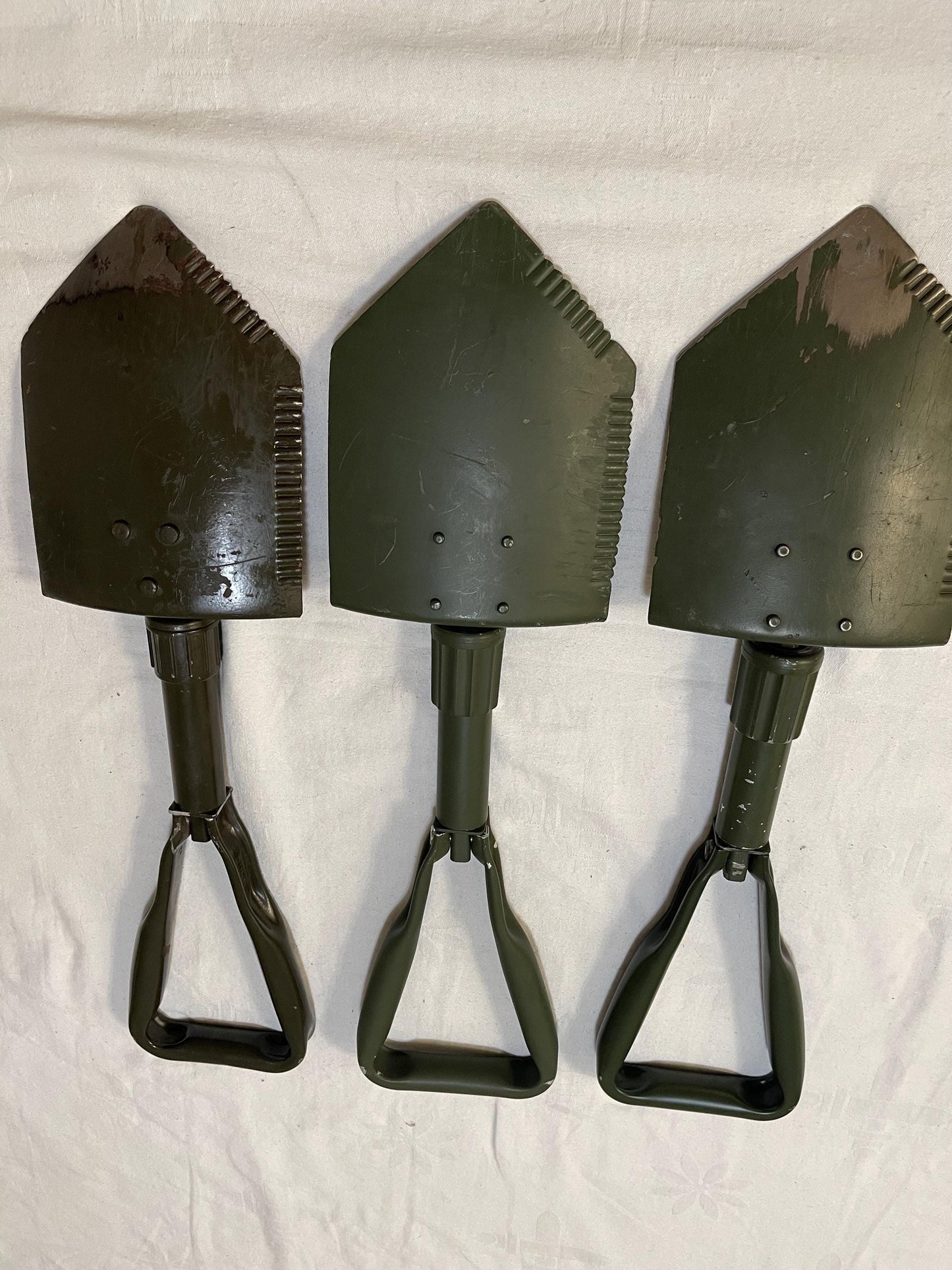 German Military Tri-fold Shovel Entrenching Tool Survival Bund w/ Flecktarn Case