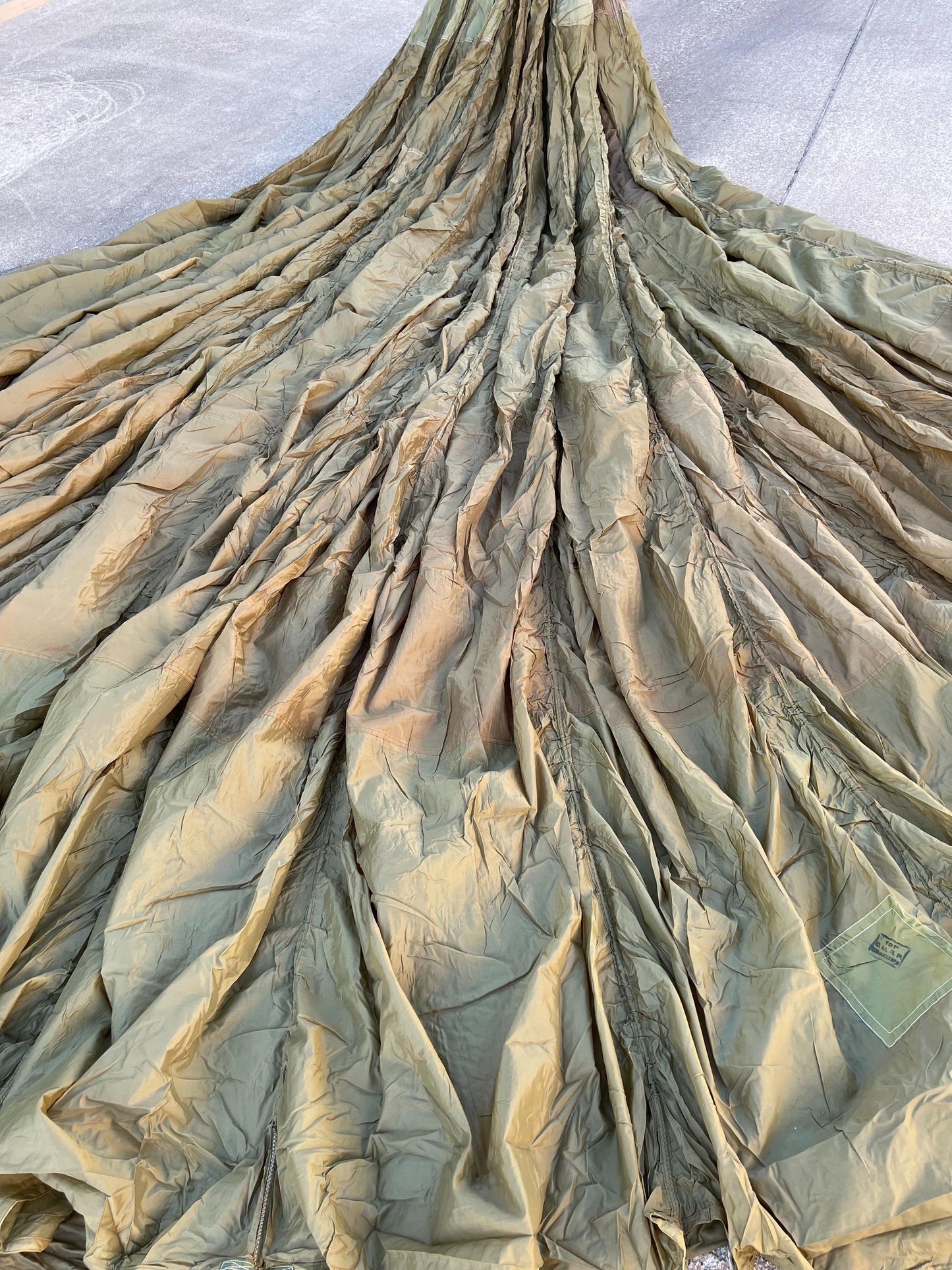 French Military 28' FT Round Parachute, canopy, Shoot multi color (OD.Tan. Khaki mix)