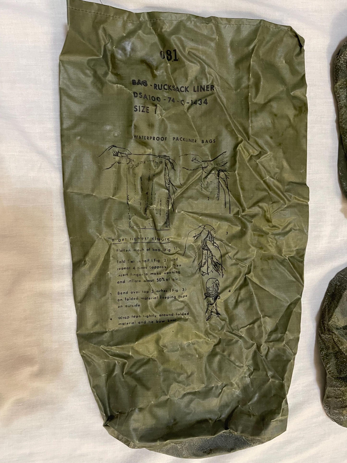 US Vietnam Alice Pack Rucksack Medium dated 1974 W/ Manual & 4 Waterproof bags New old stock