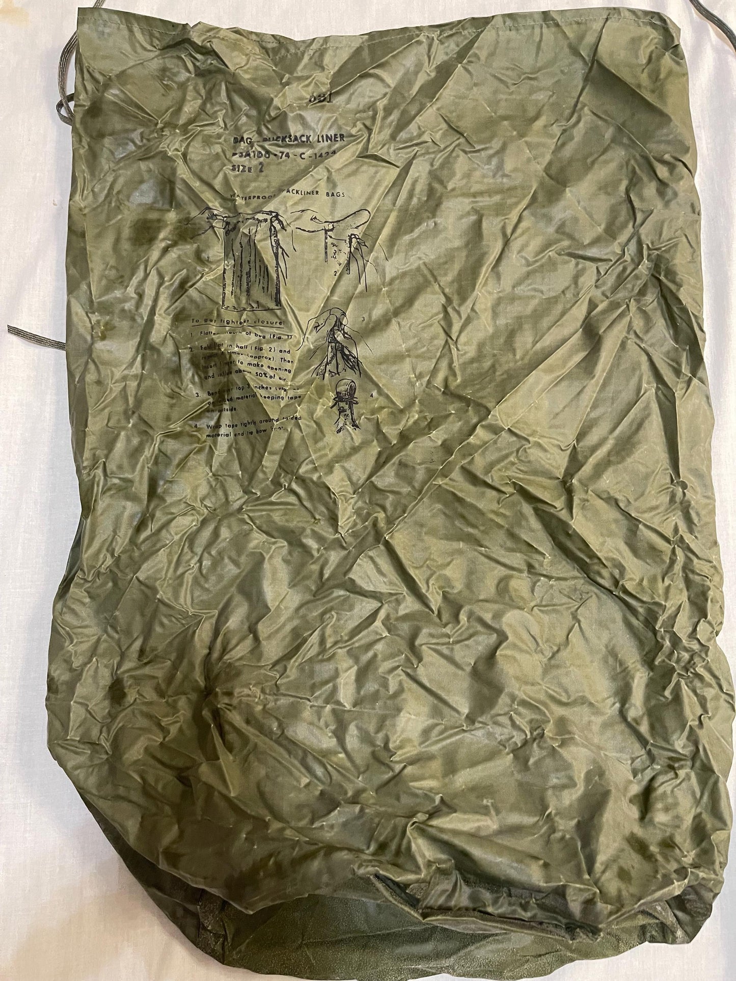 US Vietnam Alice Pack Rucksack Medium dated 1974 W/ Manual & 4 Waterproof bags New old stock