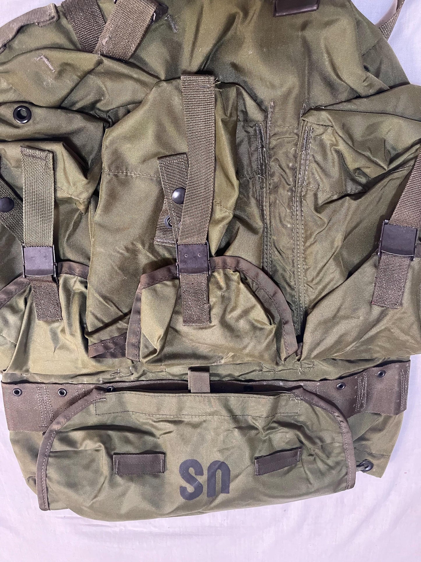 US Vietnam Alice Pack Rucksack Medium dated 1974 W/ Manual & 4 Waterproof bags New old stock