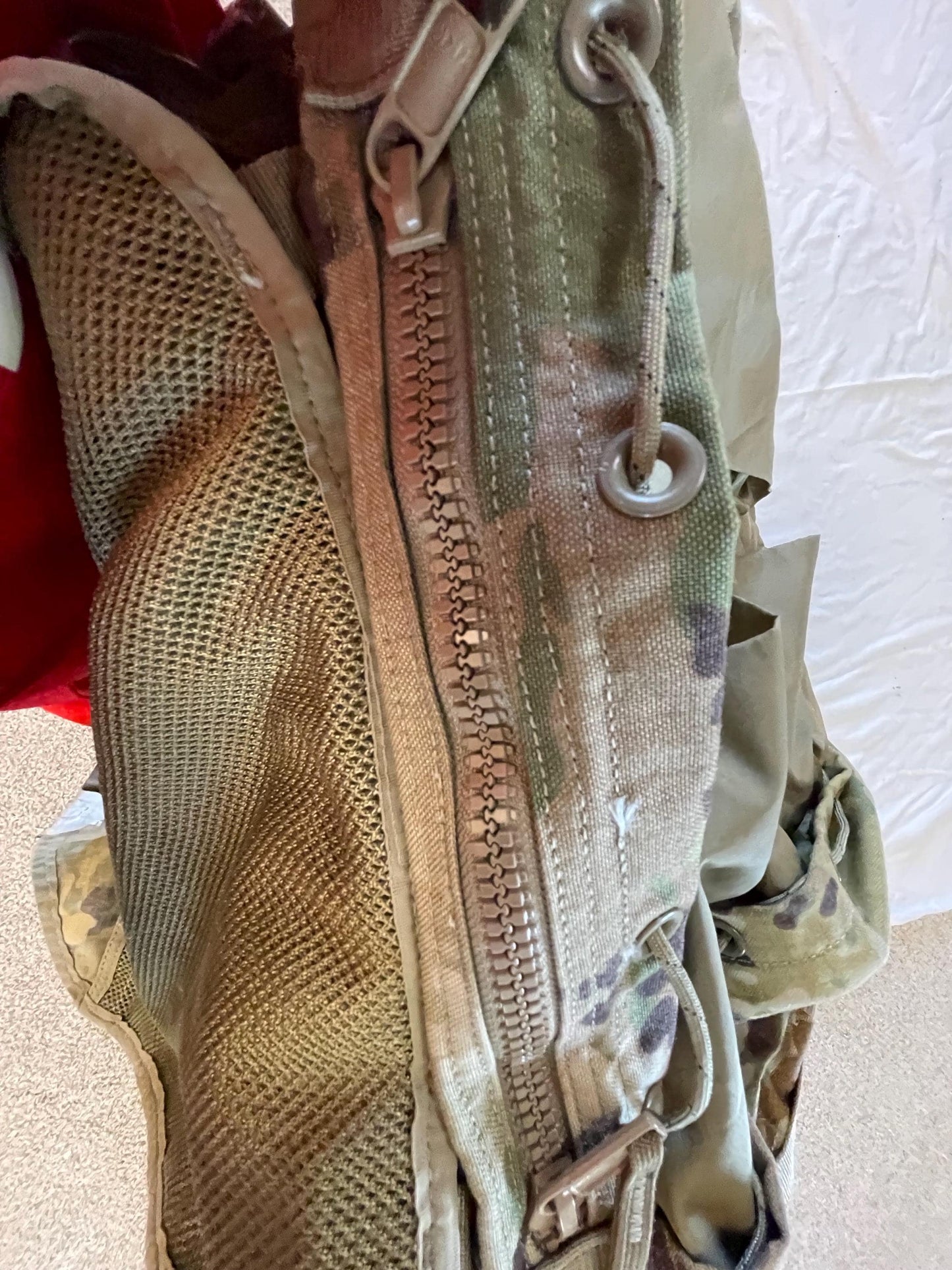 Genuine US military multicam/ocp mollee II Rucksack /FILBE Complete with Frame, shoulder straps and 2 sustainment Pouches.
