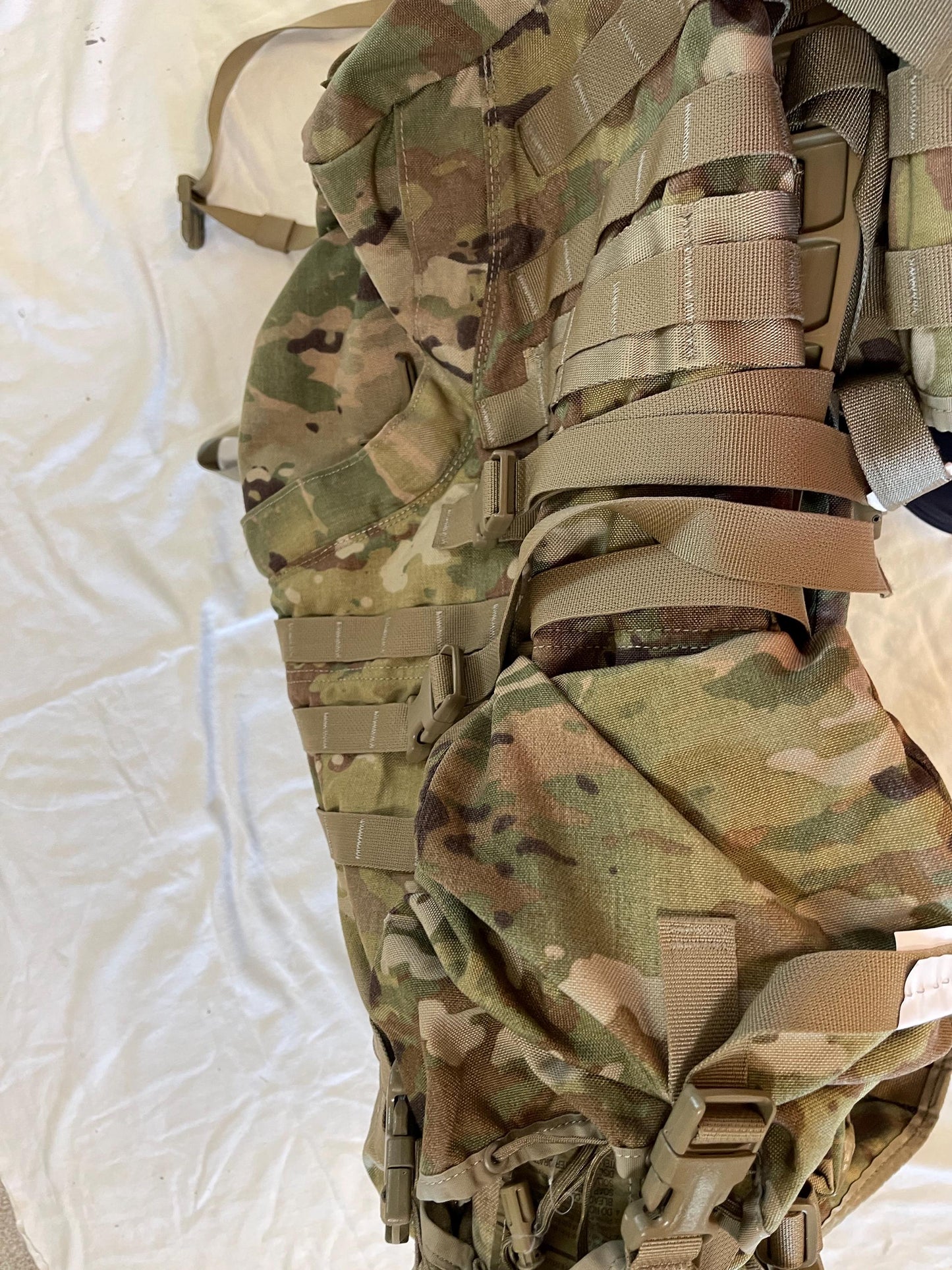 Genuine US military multicam/ocp mollee II Rucksack /FILBE Complete with Frame, shoulder straps and 2 sustainment Pouches.