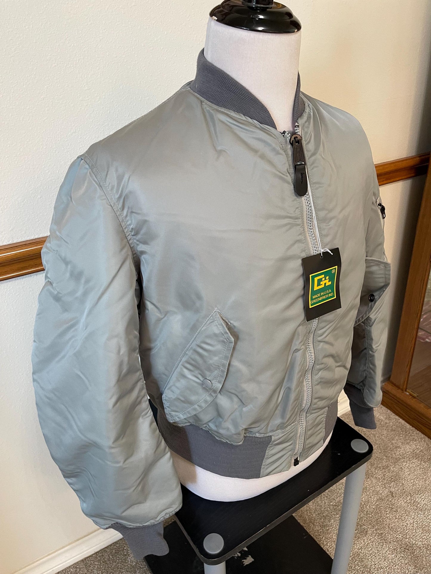 USAF style US made MA 1 Silver to orange reversible Iconic Vintage Jacket made by Greenbrier Manufacturer Tennessee.Jacke