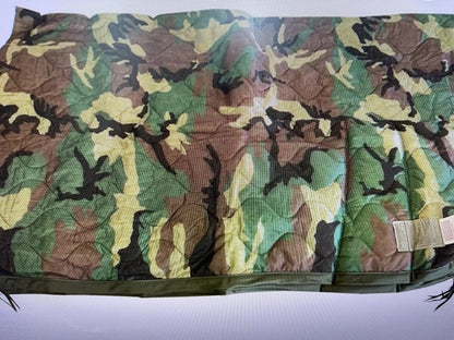 USGI Authentic Poncho Liner/Woobie Woodland Camo US MIL Issue New