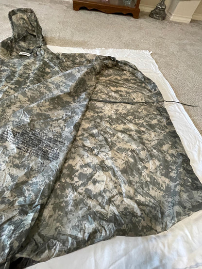 Genuine US military ACU digital Rain Poncho New