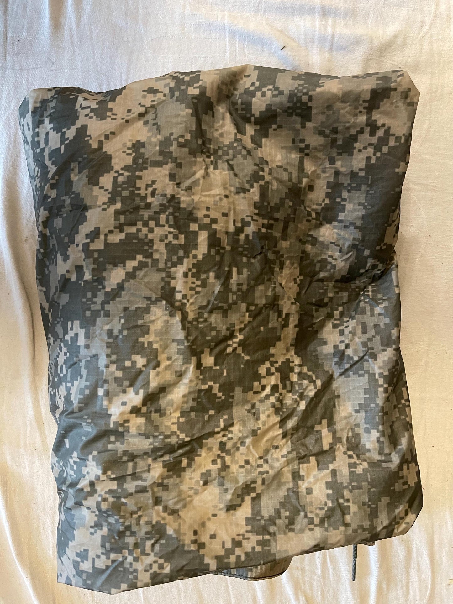 Genuine US military ACU digital Rain Poncho New