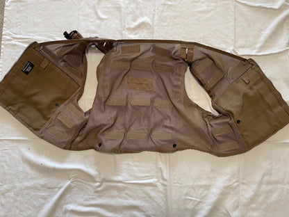 US Air Force Combat Pilot Survival vest by Snap track Air Ace complete with all pouches.