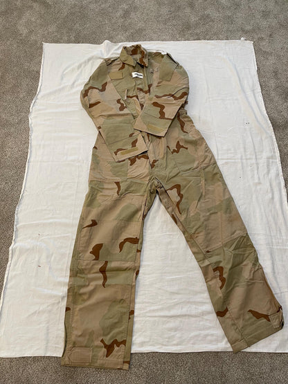 U.S. Army DCU Mechanics Coveralls Jumpsuit Desert Camouflage Medium NWT