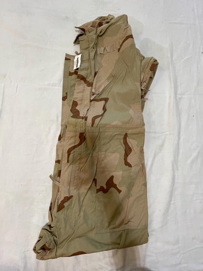 U.S. Army DCU Mechanics Coveralls Jumpsuit Desert Camouflage Medium NWT
