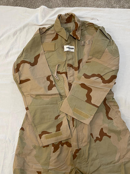 U.S. Army DCU Mechanics Coveralls Jumpsuit Desert Camouflage Medium NWT