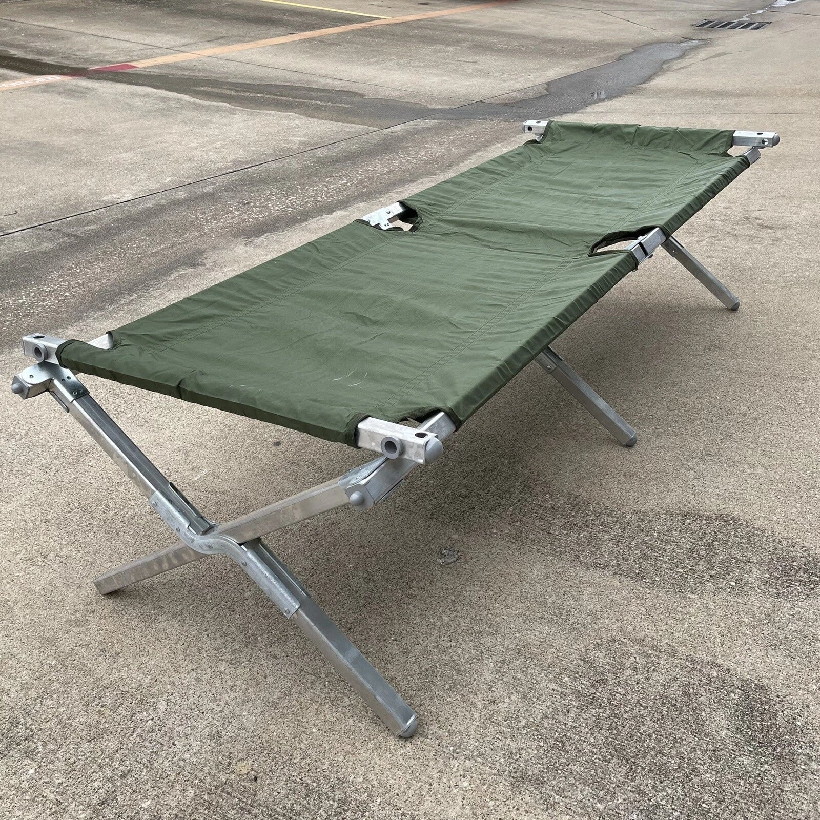 NEW USGI MILITARY CAMPING COT  SLEEPING BED OD W/Mosquito net &Poles. - Image 9