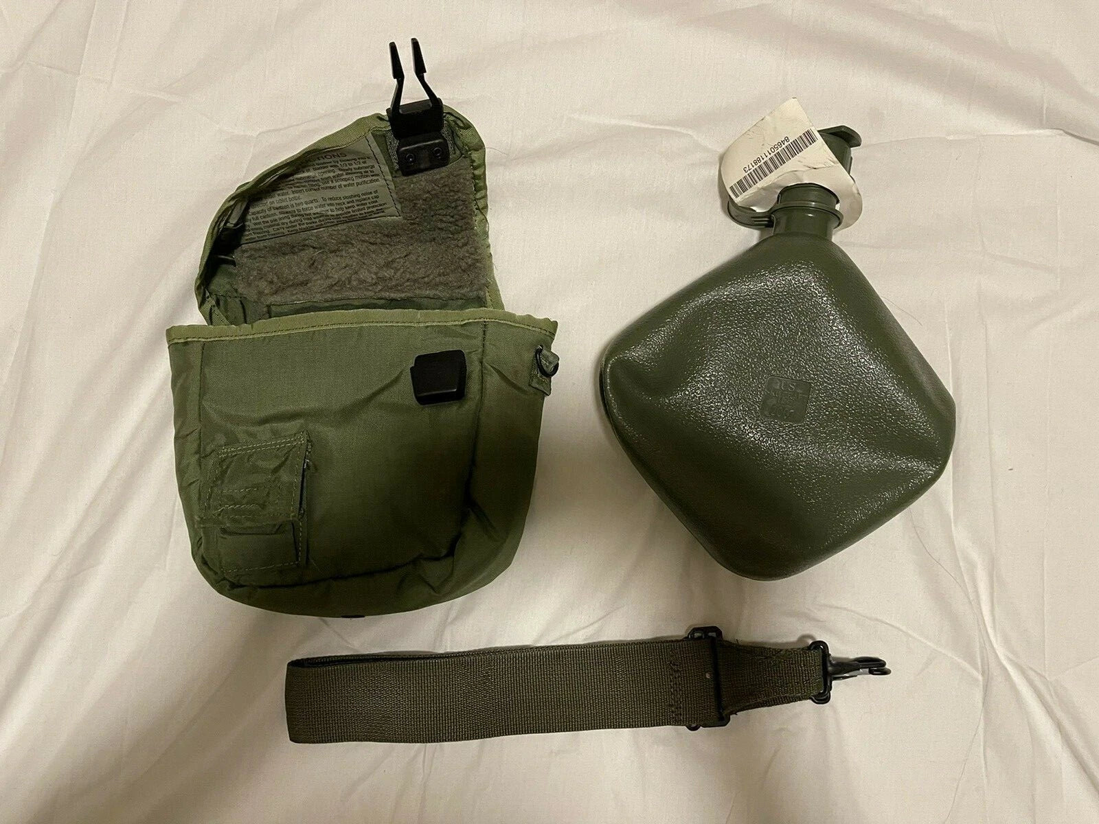 New-US GI O.D.Green 2 Qt Canteen with Carrier/Cover and Shoulder Strap,Un-Issued - Image 1