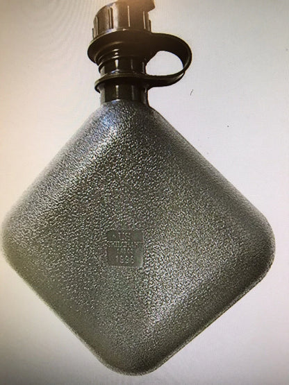 US Military 2 Quart Desert Canteen With Cover and Shoulder Strap Complete New - Image 8