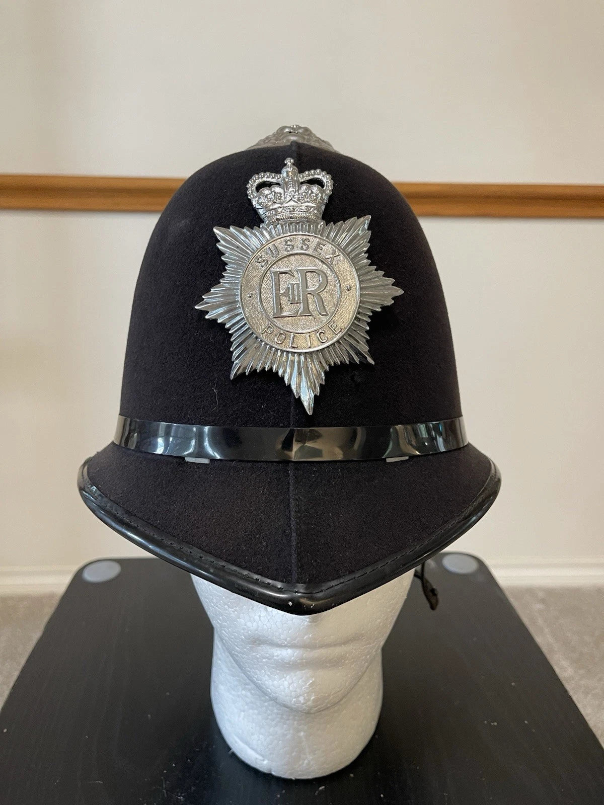 British Bobby  SUSSEX  Helmet Size 59 CM. Large , Mint. - Image 1