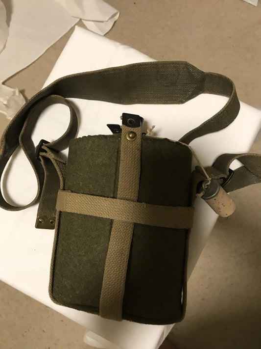 WW II Era Post War British Army Water Canteen Vintage Collectible Genuine item - Image 1