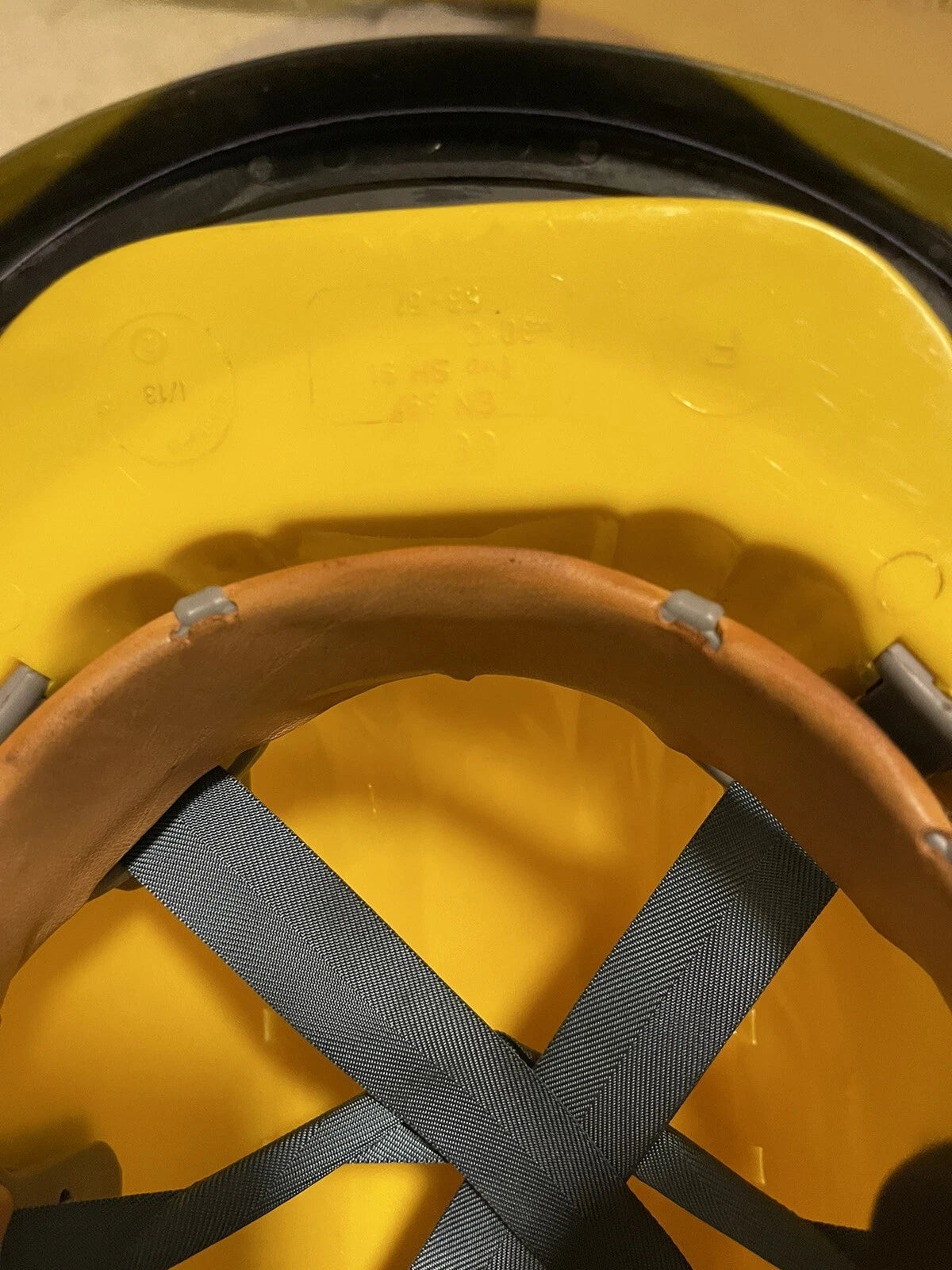 GERMAN YELLOW SAFETY HELMET W/EAR PROTECTION & VISOR LIKE NEW - Image 8