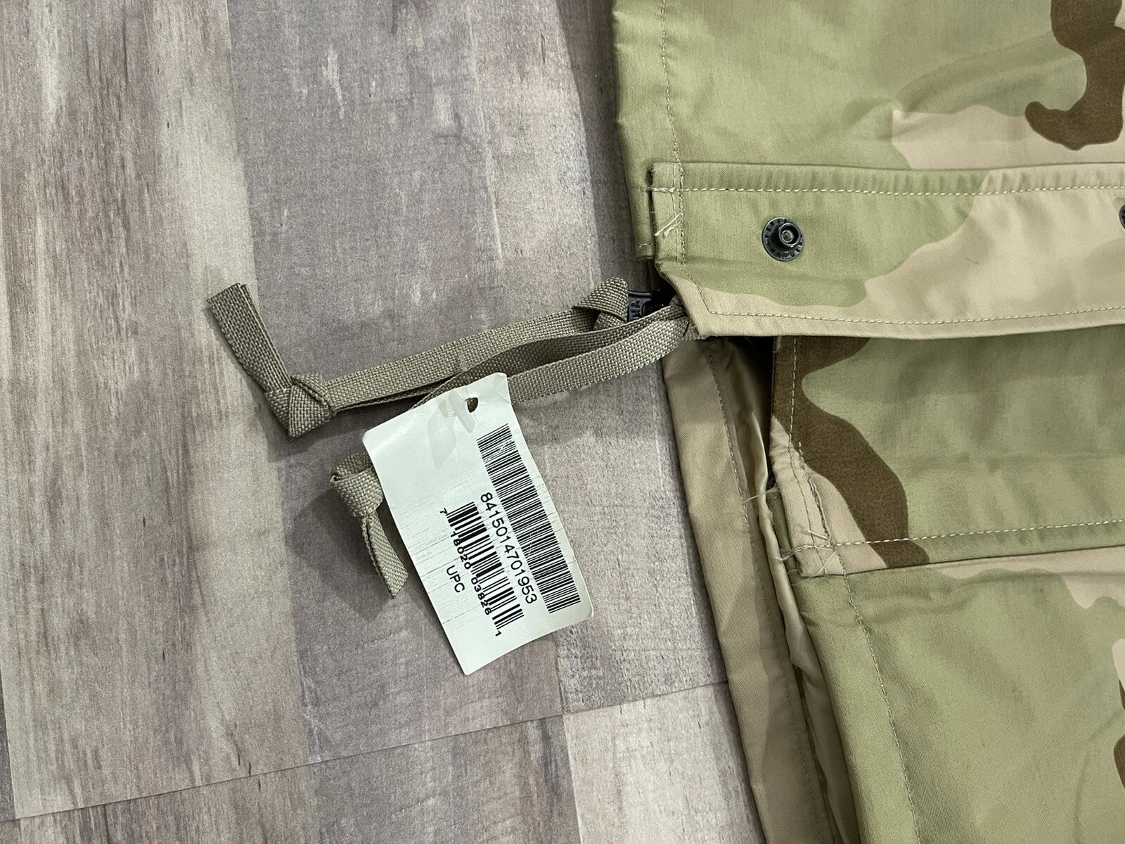 Genuine US GI Military 3 color Desert camouflage ECW Gortex  Jacket - Image 8