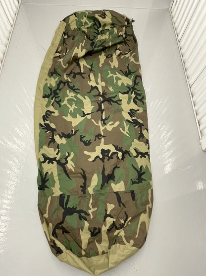 US Military Genuine Issue GI Modular Sleep System Bivy Cover, Woodland Camo,Used - Image 1