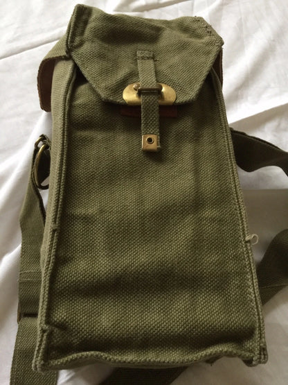 BELGIUM ARMY ENGINEER'S BAG ,CARRIER,1950S ERA, CANVAS In MINT CONDITION. - Image 1