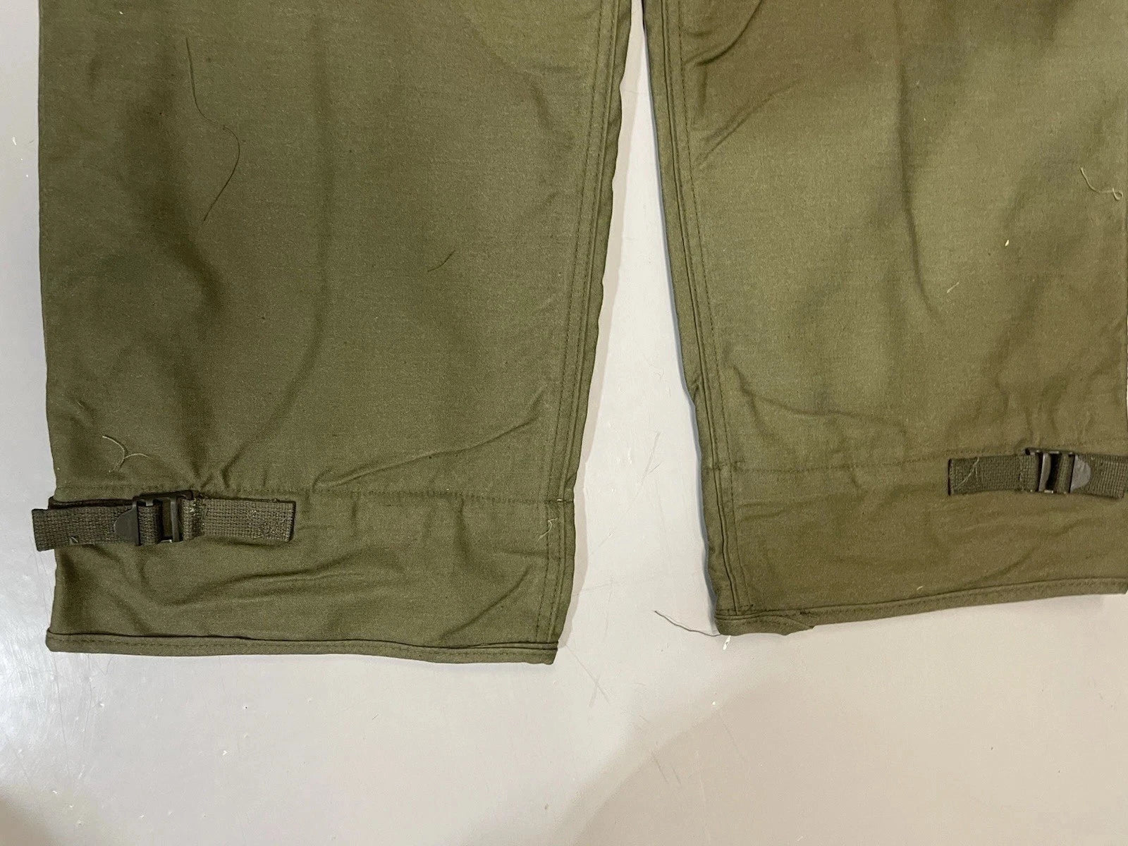 US Navy Nyco OD Cold Weather Permeable Deck Pants  Med. Reg.Alpha Ind .New. - Image 10