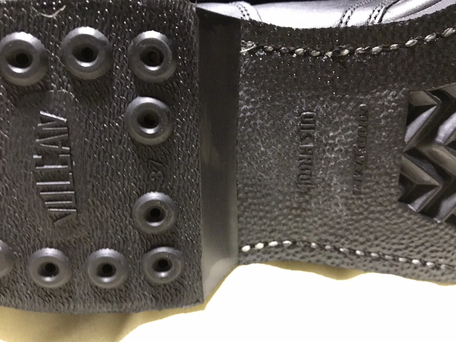 Genuine US Military Vintage Chukka Boots By Gensco 111/2 Wide New Made in 1976. - Image 3