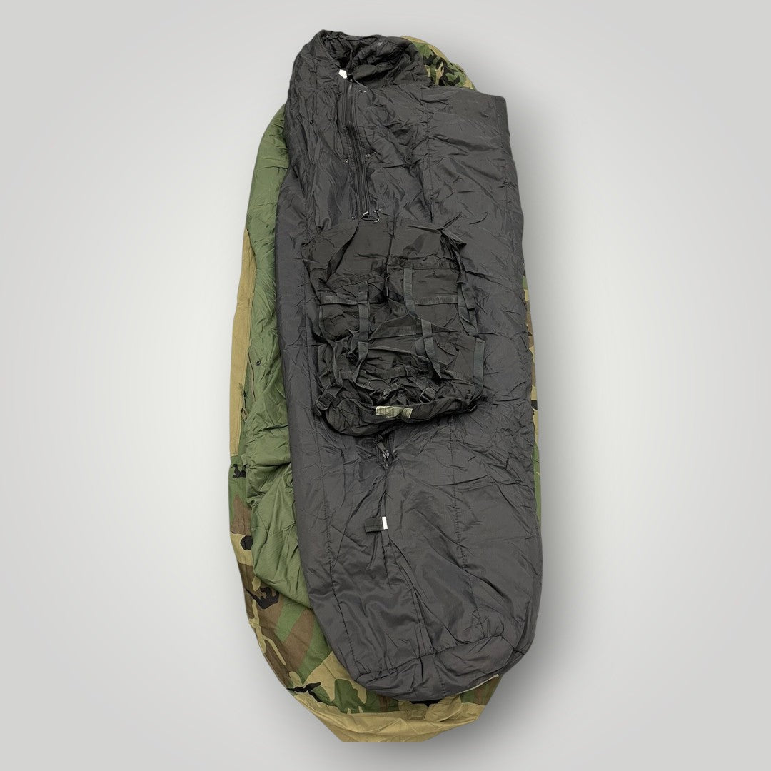 Genuine US Military 4 Pcs. Woodland Gortex Sleep System MSS Complete