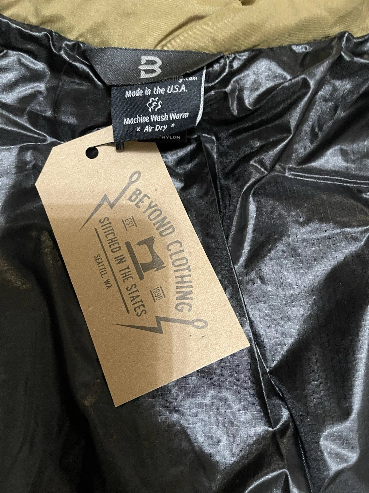 Beyond Coyote Brown PCU Level 7 Cold Weather Jacket Primaloft XL Long. - Image 4