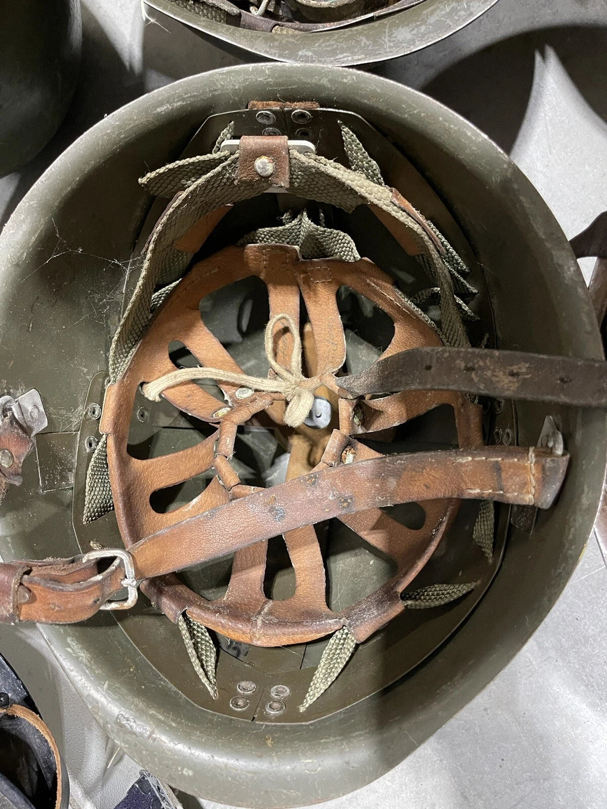 GENUINE POLISH MILITARY ARMY HELMET COMPLETE WITH ALL ORIGINAL PARTS USED IN EX - Image 6