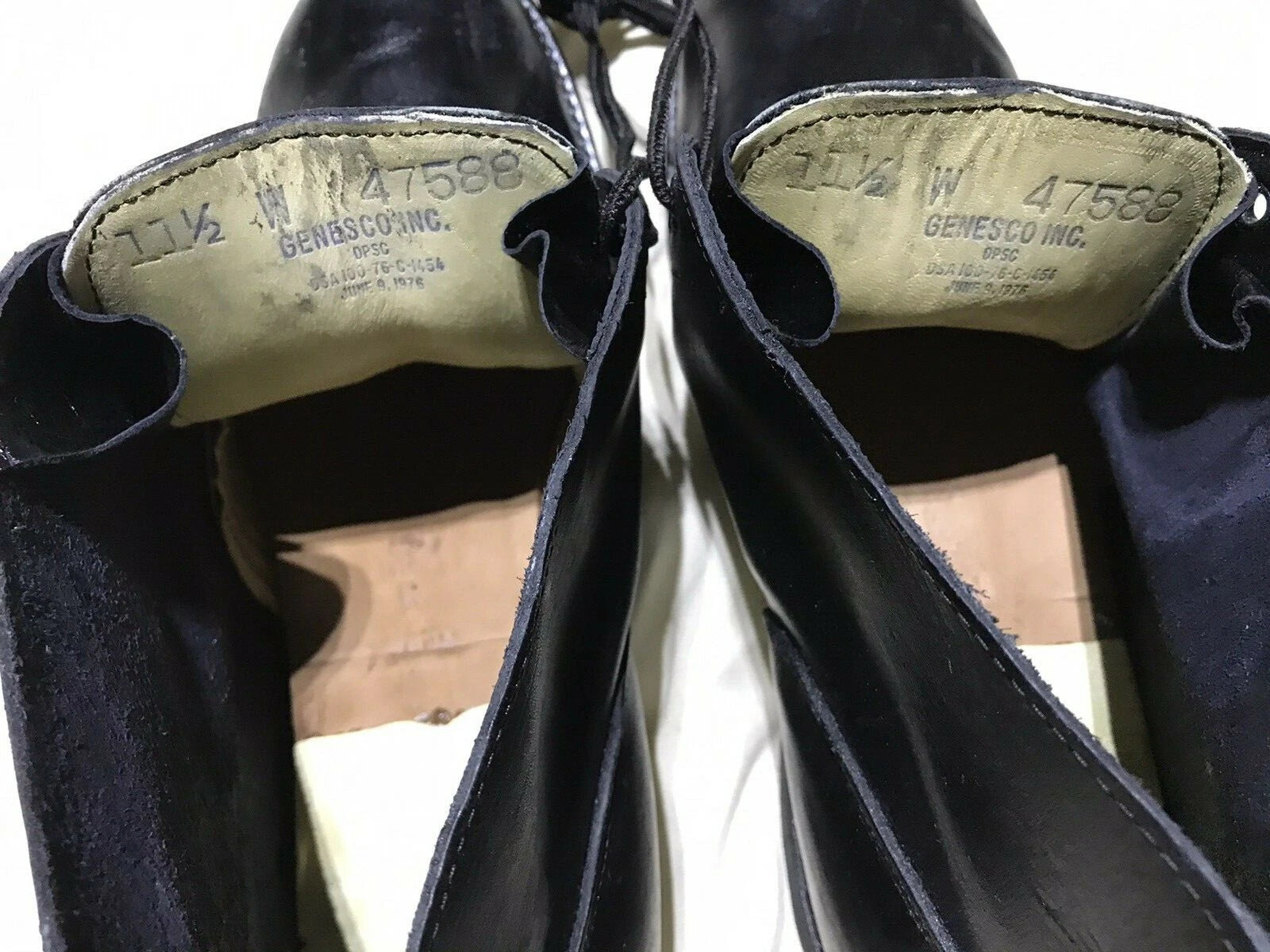 Genuine US Military Vintage Chukka Boots By Gensco 111/2 Wide New Made in 1976. - Image 4