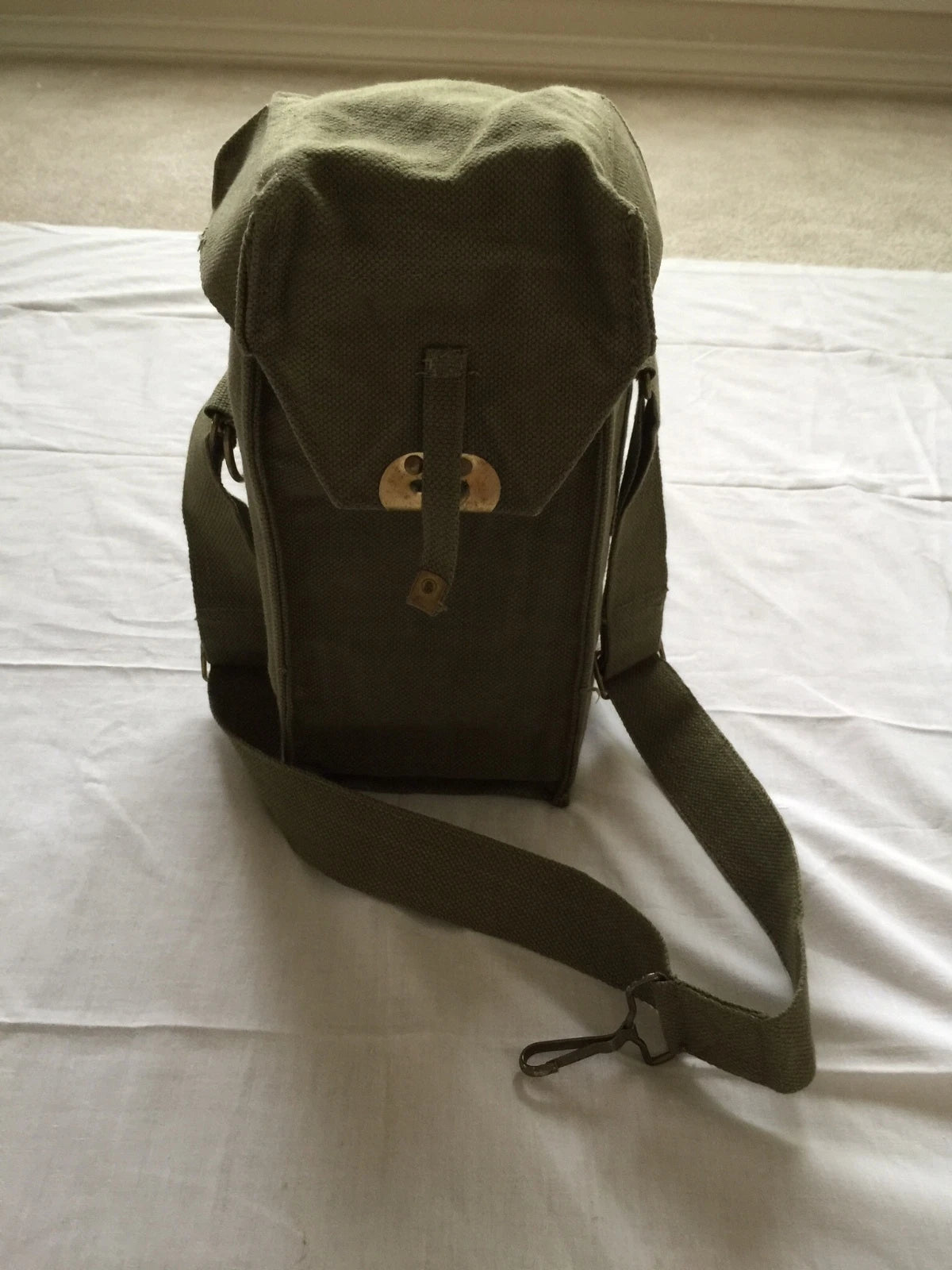 BELGIUM ARMY ENGINEER'S BAG ,CARRIER,1950S ERA, CANVAS In MINT CONDITION. - Image 2