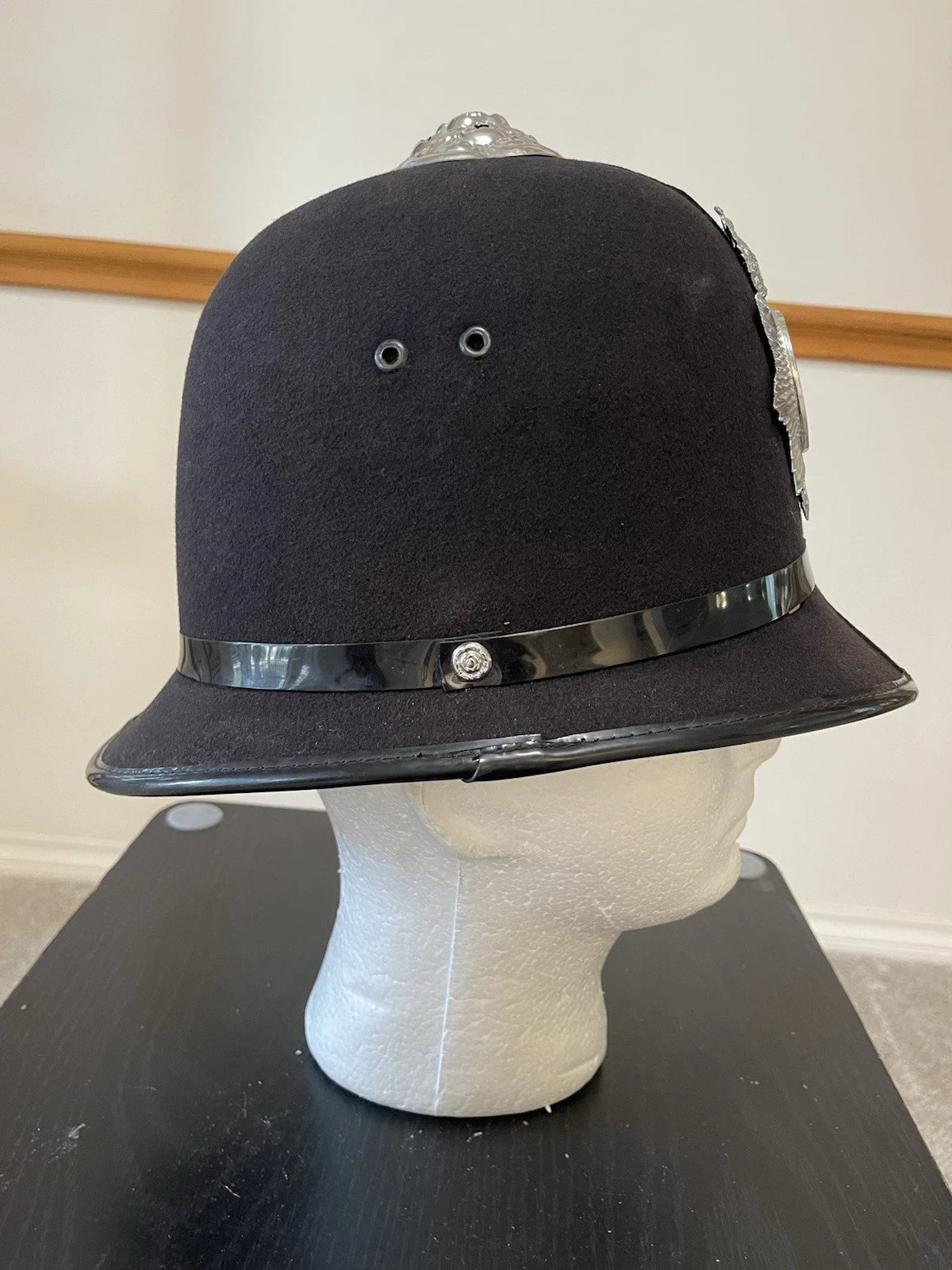 British Bobby  SUSSEX  Helmet Size 59 CM. Large , Mint. - Image 4