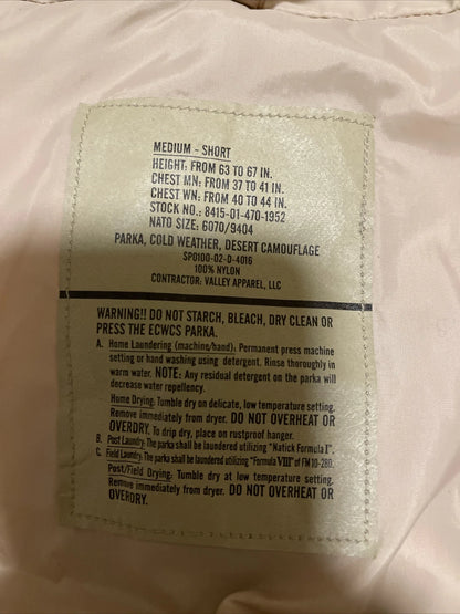 Genuine US GI Military 3 color Desert camouflage ECW Gortex  Jacket - Image 10