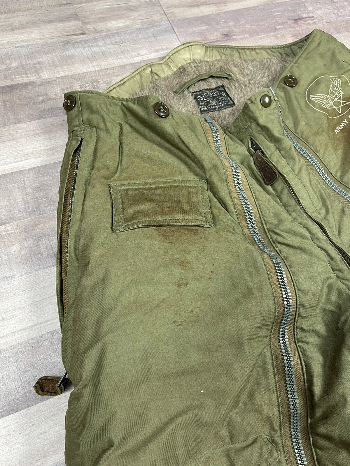 Genuine USAF WW II Flyers Intermediate Trousers Dated 1945 vintage Collectible. - Image 3
