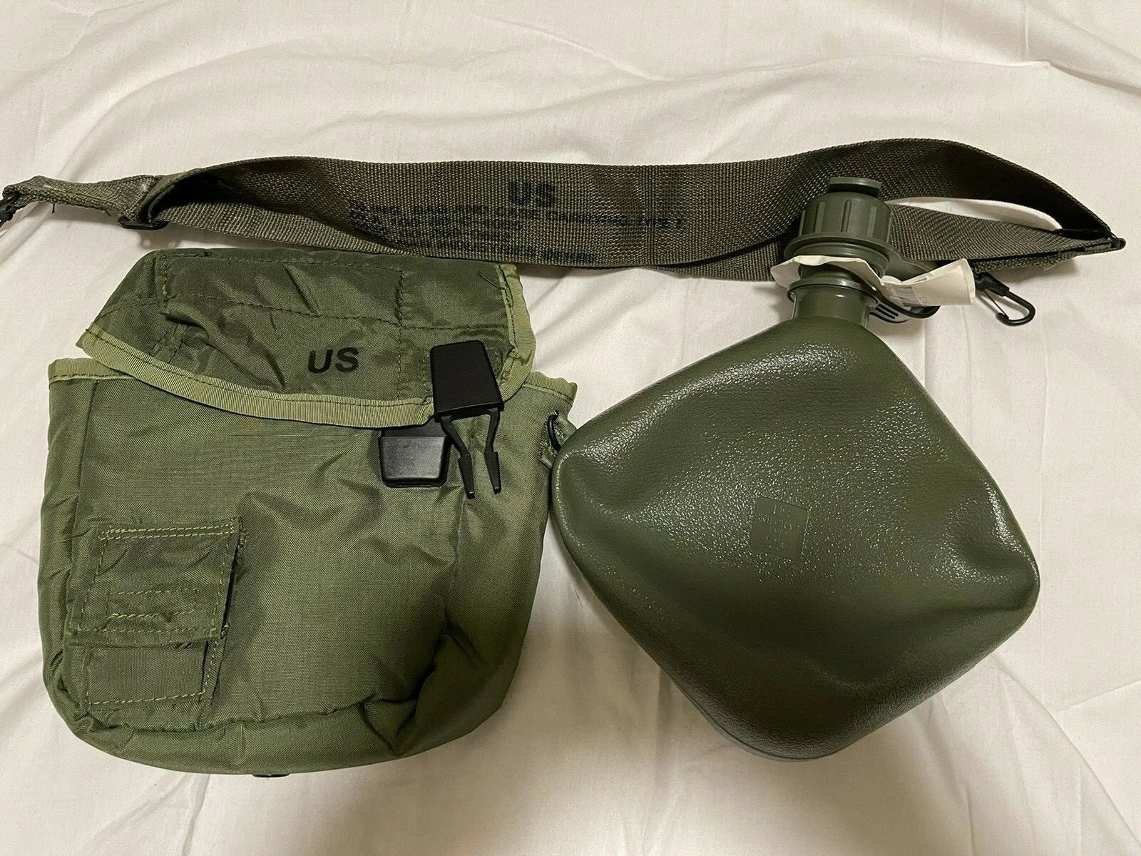 New-US GI O.D.Green 2 Qt Canteen with Carrier/Cover and Shoulder Strap,Un-Issued - Image 9