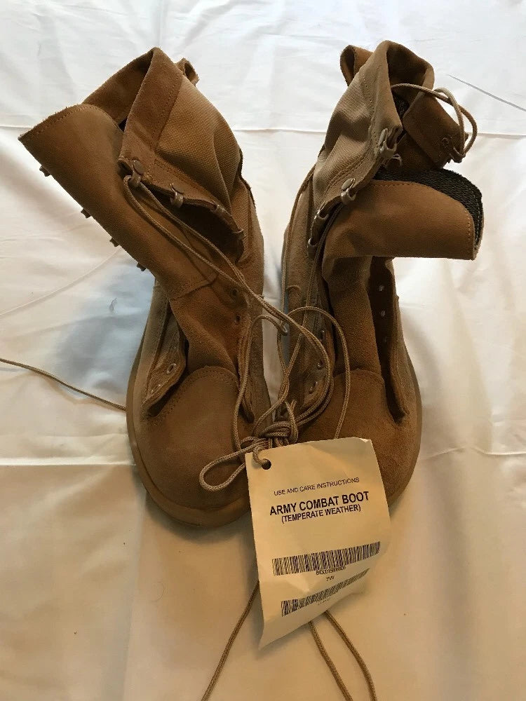 US Army Flight and Combat Vehical Crewman Authorized Desert Tan Boots By Wellco  - Image 2