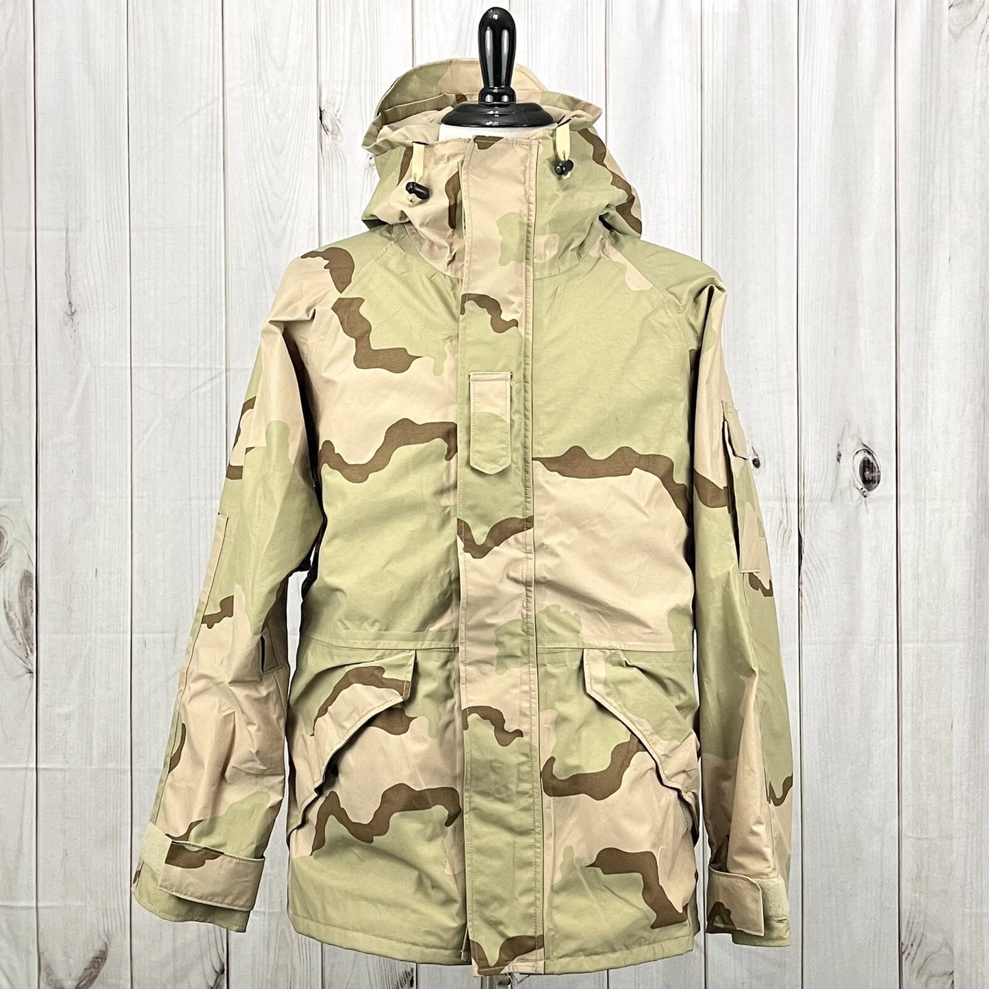 Genuine US GI Military 3 color Desert camouflage ECW Gortex  Jacket - Image 2
